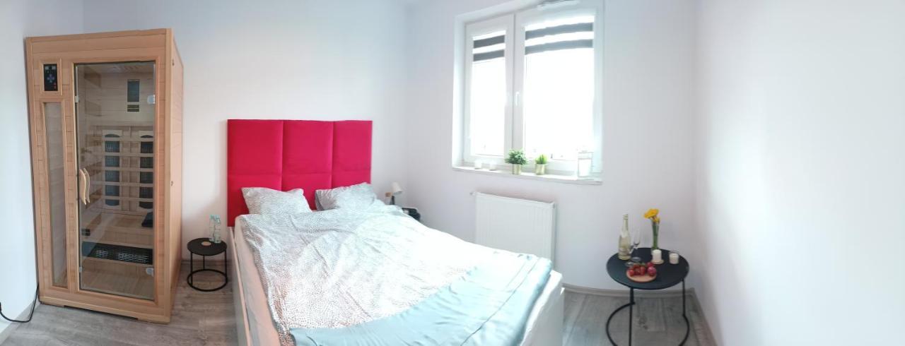 Appartement Apartament Z Sauna I Jacuzzi à Radom Extérieur photo